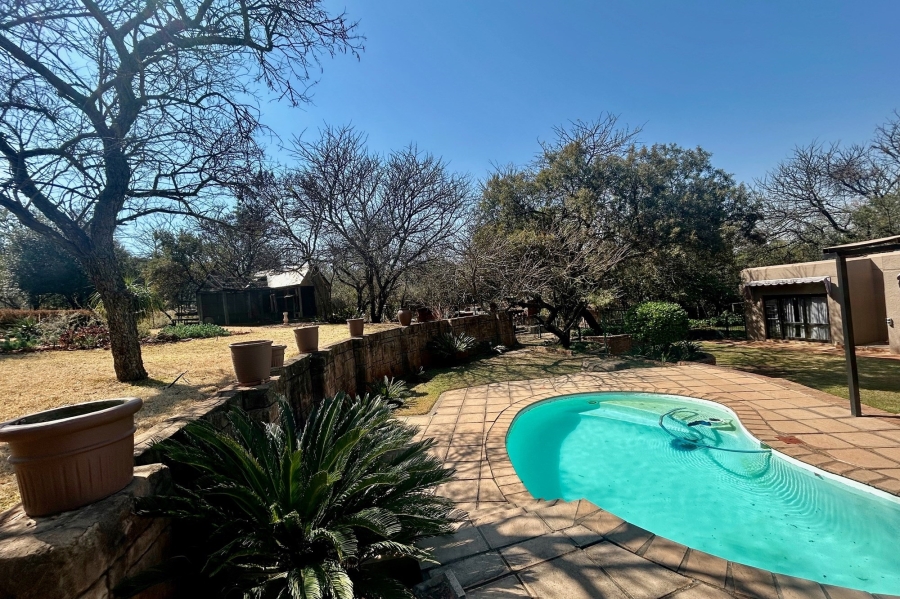 6 Bedroom Property for Sale in Melodie North West